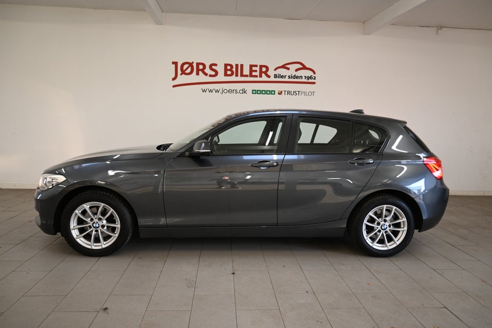 BMW 120i 2,0 Connected aut. 5d