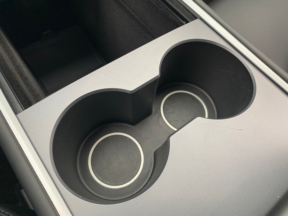 Tesla Model Y Long Range AWD 5d