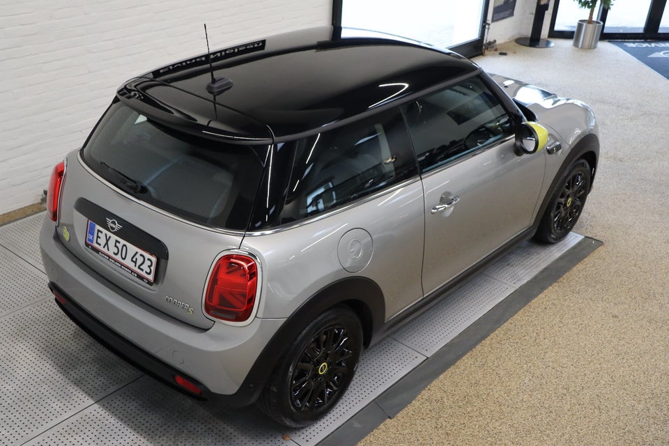 MINI Cooper SE Classic Trim 3d