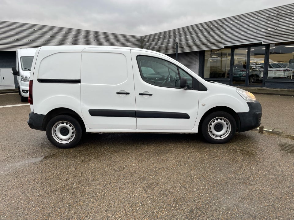 Peugeot Partner 1,6 BlueHDi 100 L1 ESG Flex Van 5d