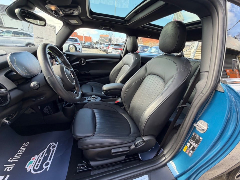 MINI Cooper SE Maximise 3d