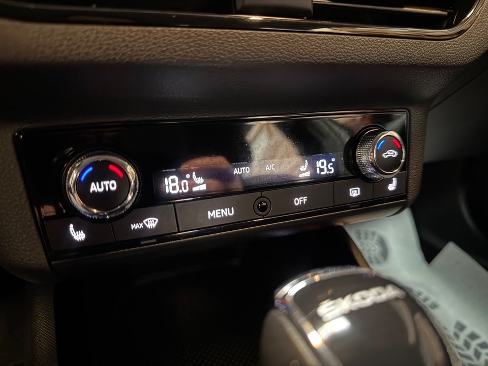Skoda Scala 1,6 TDi 115 Ambition DSG 5d