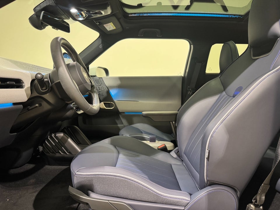 MINI Cooper SE Favoured Trim M 3d