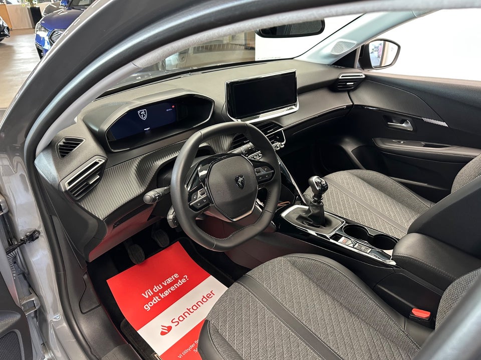 Peugeot 208 1,2 PureTech 100 Allure 5d