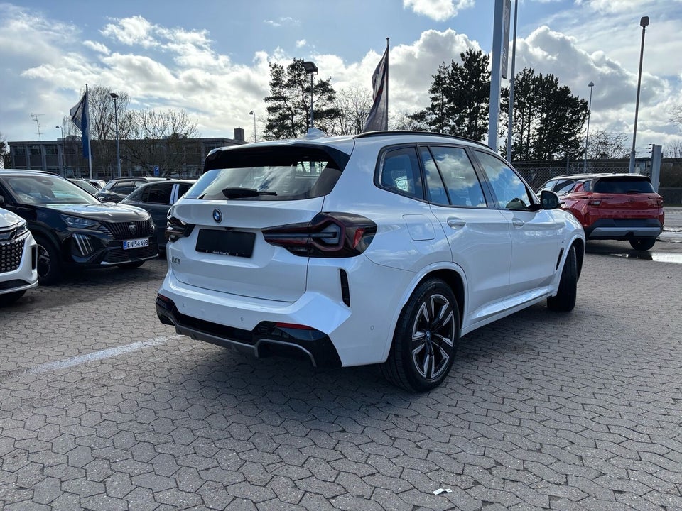 BMW iX3 Charged M-Sport 5d