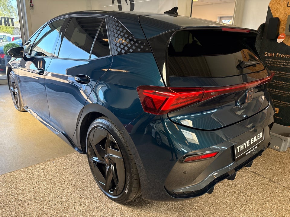 Cupra Born 77 e-Boost Dinamica Pack 5d