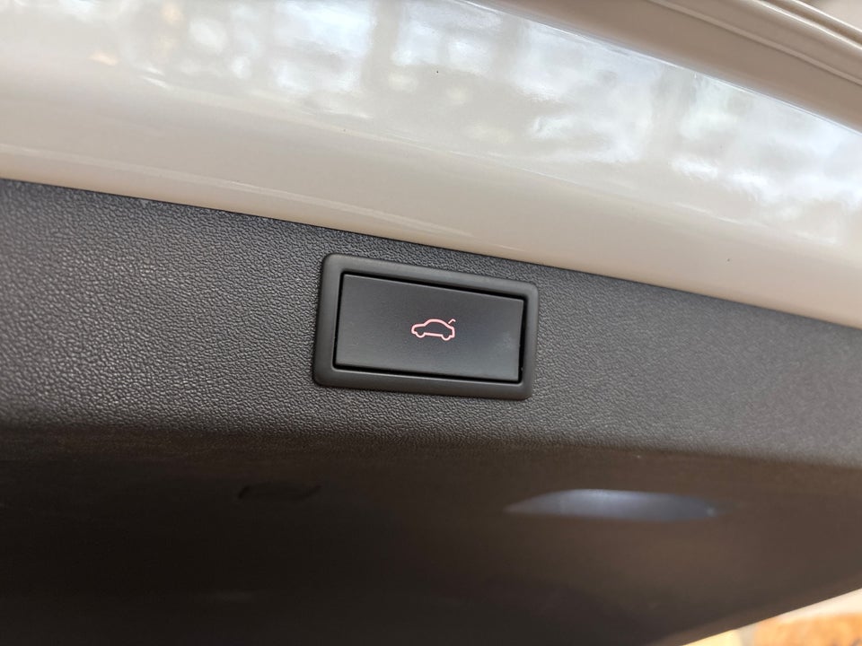 Skoda Enyaq 80 iV Loft 5d