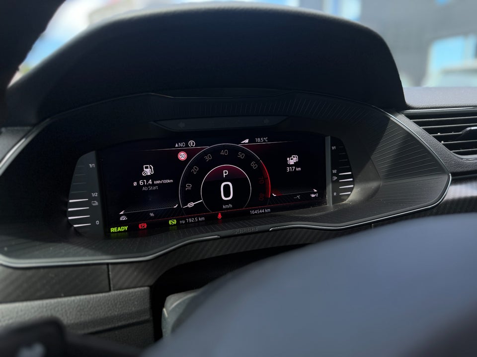 Skoda Superb 1,4 TSi iV Sportline Combi DSG 5d