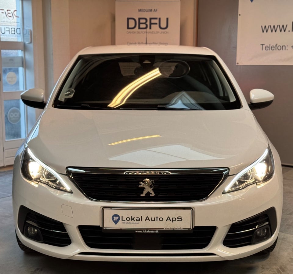 Peugeot 308 1,5 BlueHDi 130 Active 5d