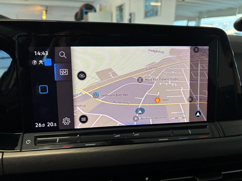 VW Golf VIII 1,4 eHybrid DSG 5d