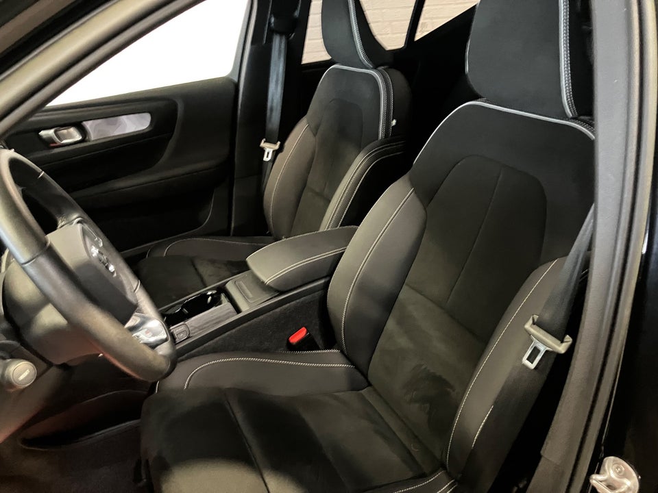 Volvo XC40 P6 ReCharge Core 5d