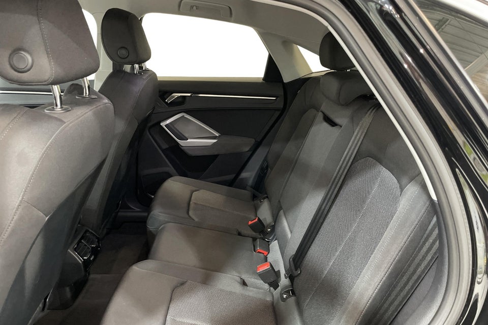 Audi Q3 45 TFSi e Attitude plus Sportback S-tr. 5d