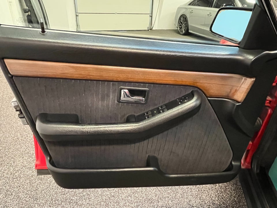 Audi 200 2,2 T 20V Avant quattro 5d