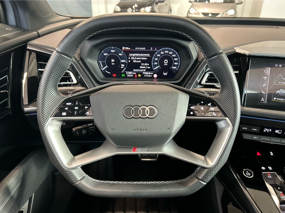 Audi Q4 e-tron 40 S-line 5d