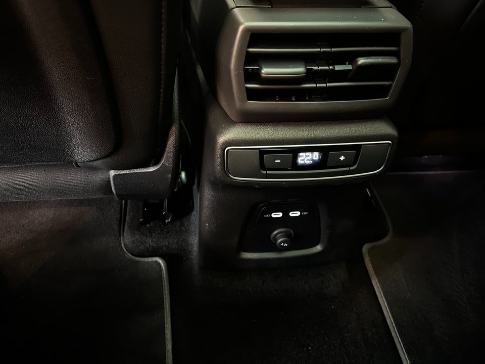 Audi Q4 e-tron 45 S-line 5d