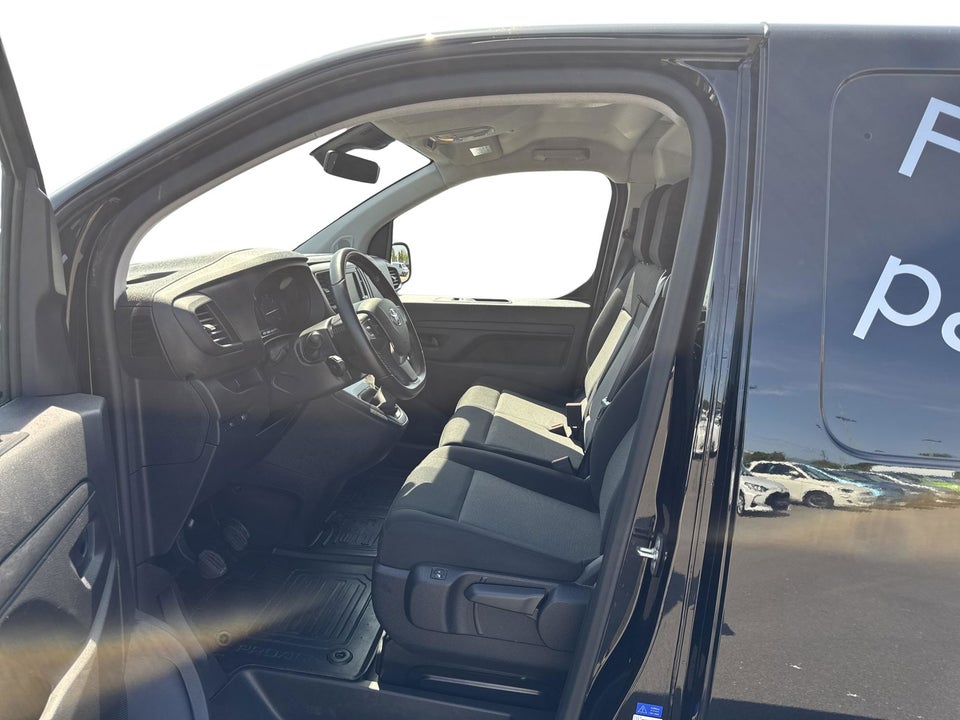 Toyota ProAce 2,0 D 144 Long Comfort Master 5d