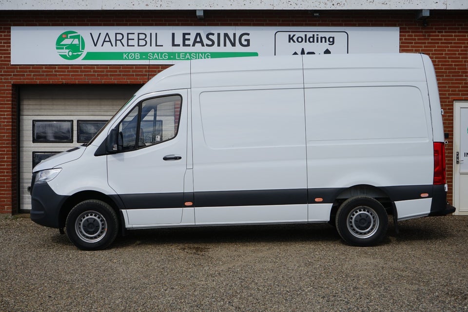 Mercedes Sprinter 317 2,0 CDi A2 Kassevogn aut. RWD
