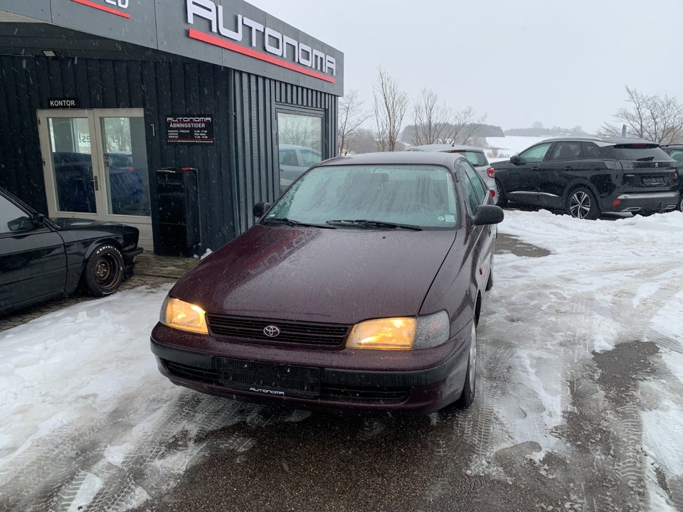 Toyota Carina E 1,6 XLi Fantastic 5d