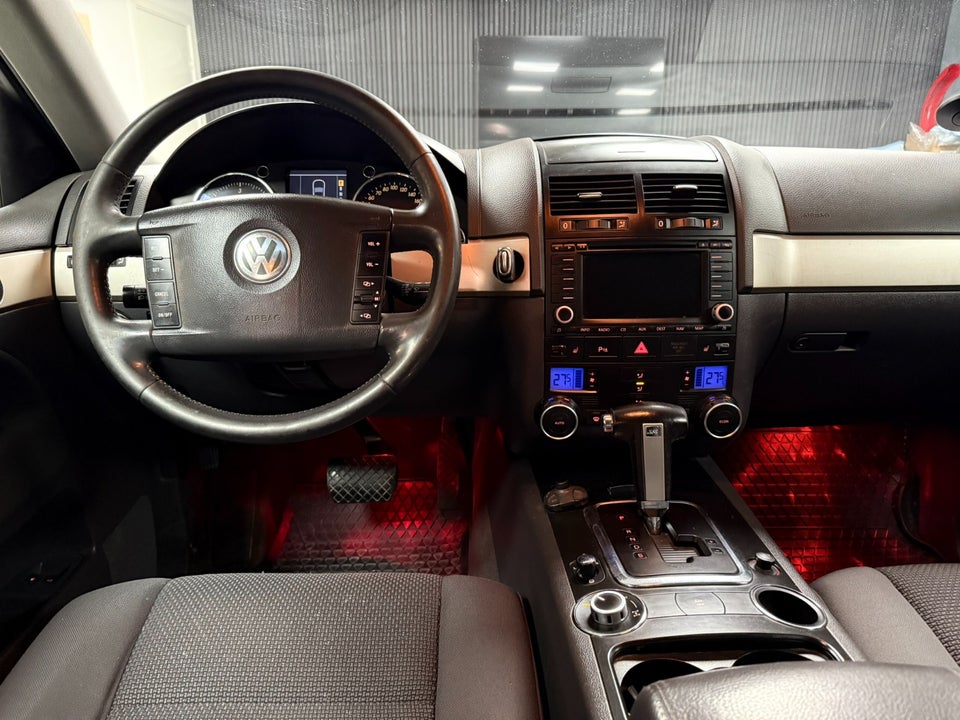 VW Touareg 2,5 TDi Tiptr. 4Motion Van 5d
