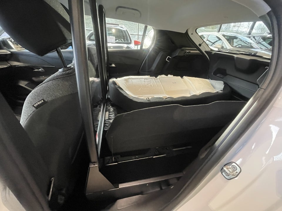 Peugeot 208 1,2 PureTech 100 Allure+ Van 5d