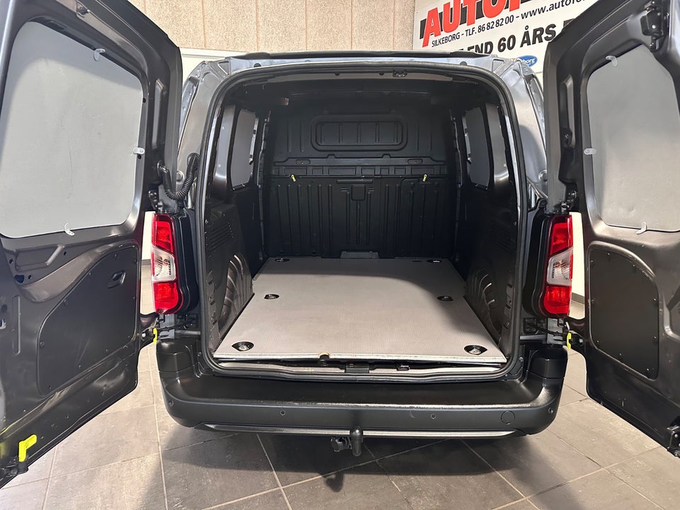 Toyota ProAce City 1,5 D 130 Medium Comfort aut. 6d