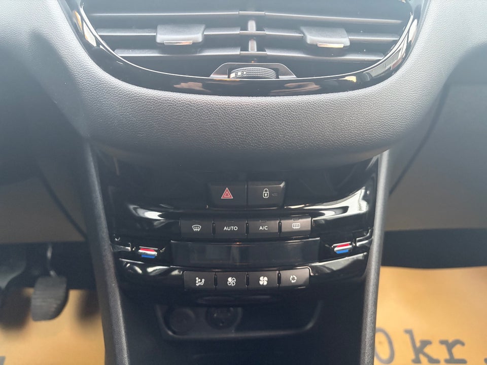 Peugeot 208 1,6 BlueHDi 100 Active 5d