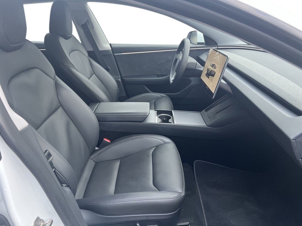 Tesla Model 3 Long Range AWD 4d