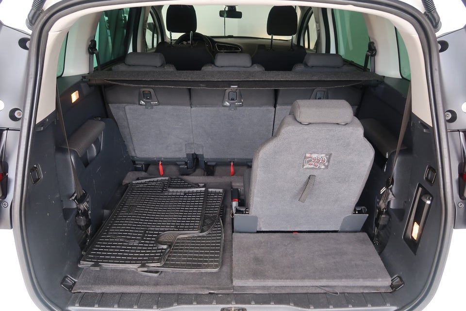 Peugeot 5008 2,0 HDi 150 Style 7prs 5d