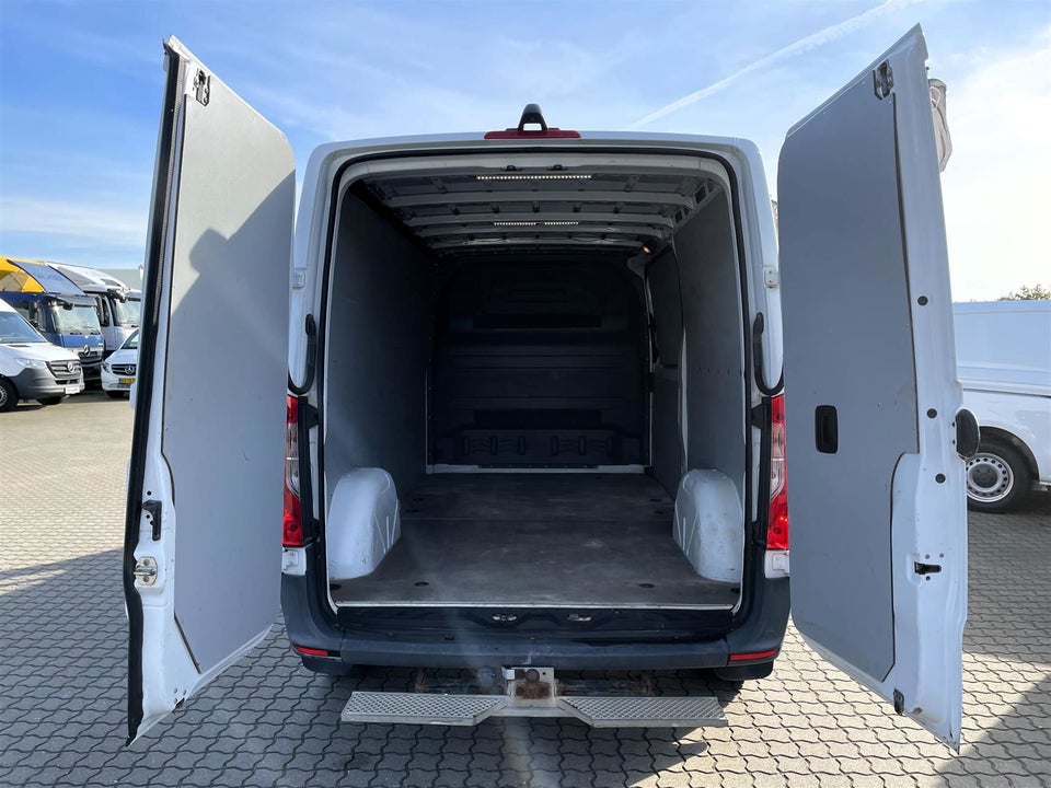 Mercedes Sprinter 214 2,2 CDi A2 Kassevogn FWD