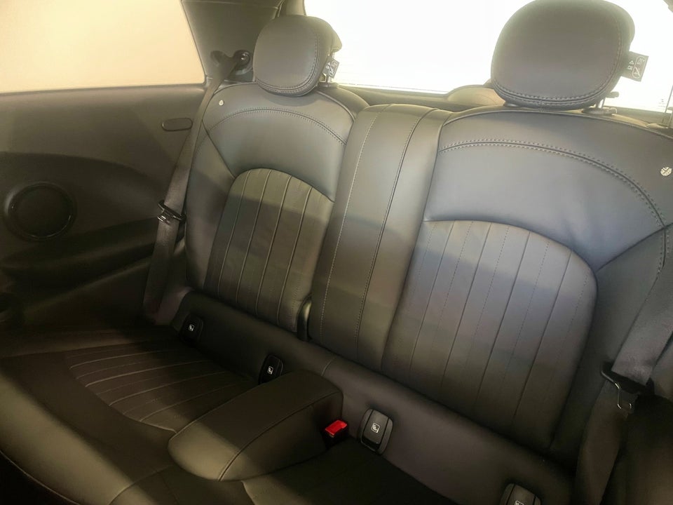 MINI Cooper SE Yours Trim 3d