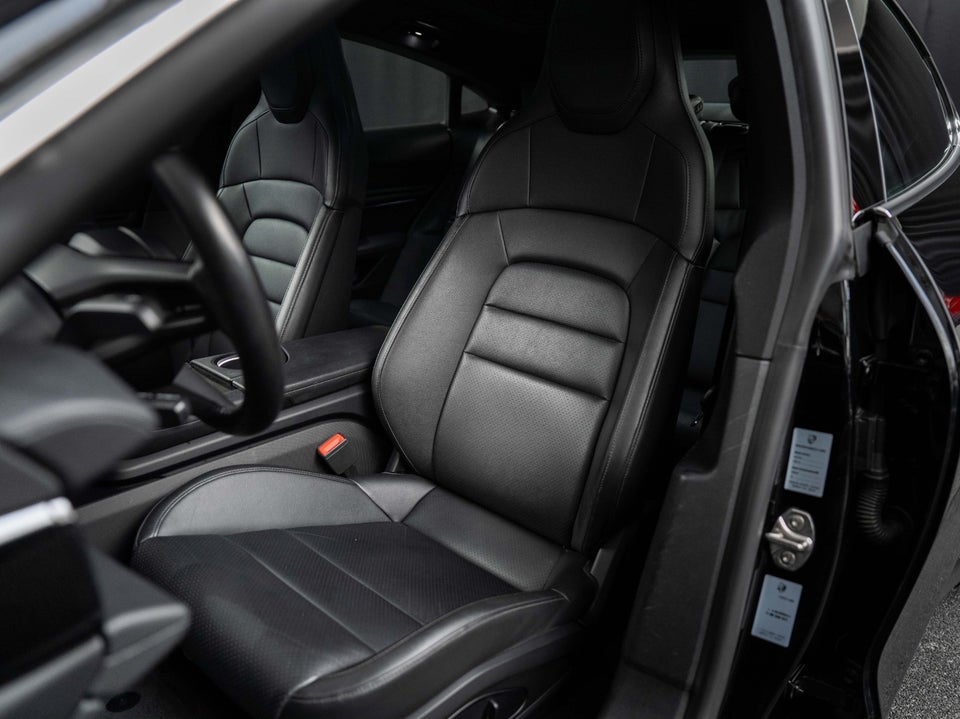 Porsche Taycan 4S Performance+ 4d