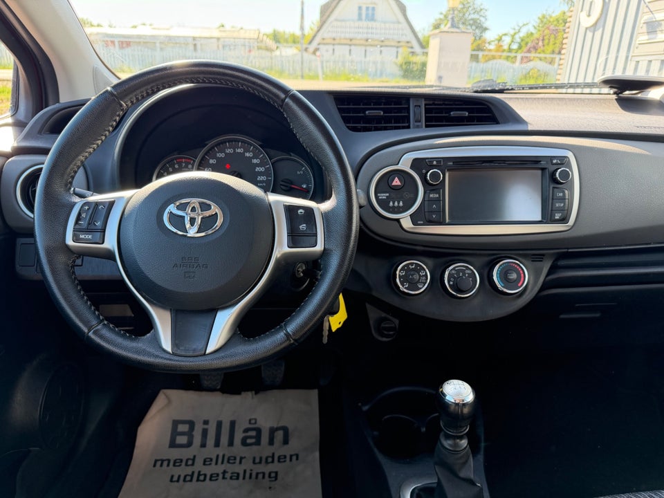 Toyota Yaris 1,3 VVT-i T2 Touch 5d