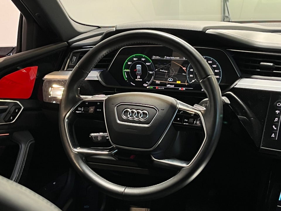 Audi e-tron 55 S-line Sportback quattro 5d