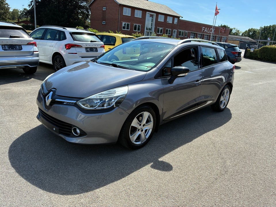 Renault Clio IV 0,9 TCe 90 Expression Sport Tourer 5d