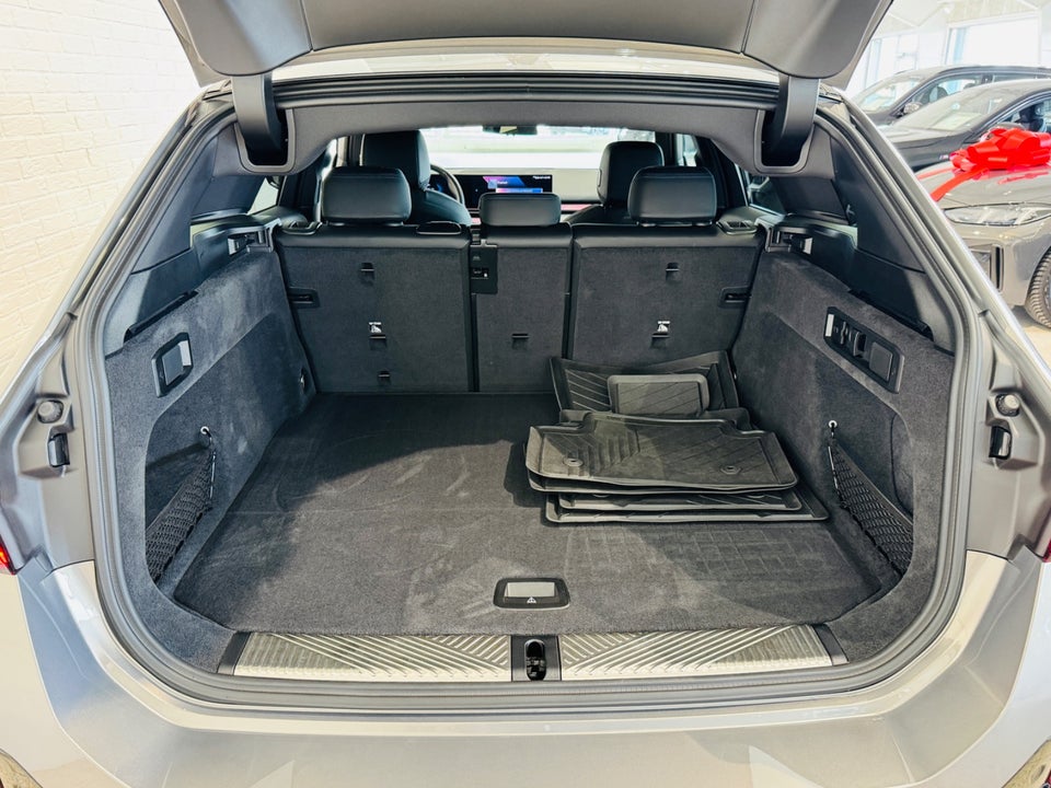 BMW i5 eDrive40 Touring M-Sport 5d