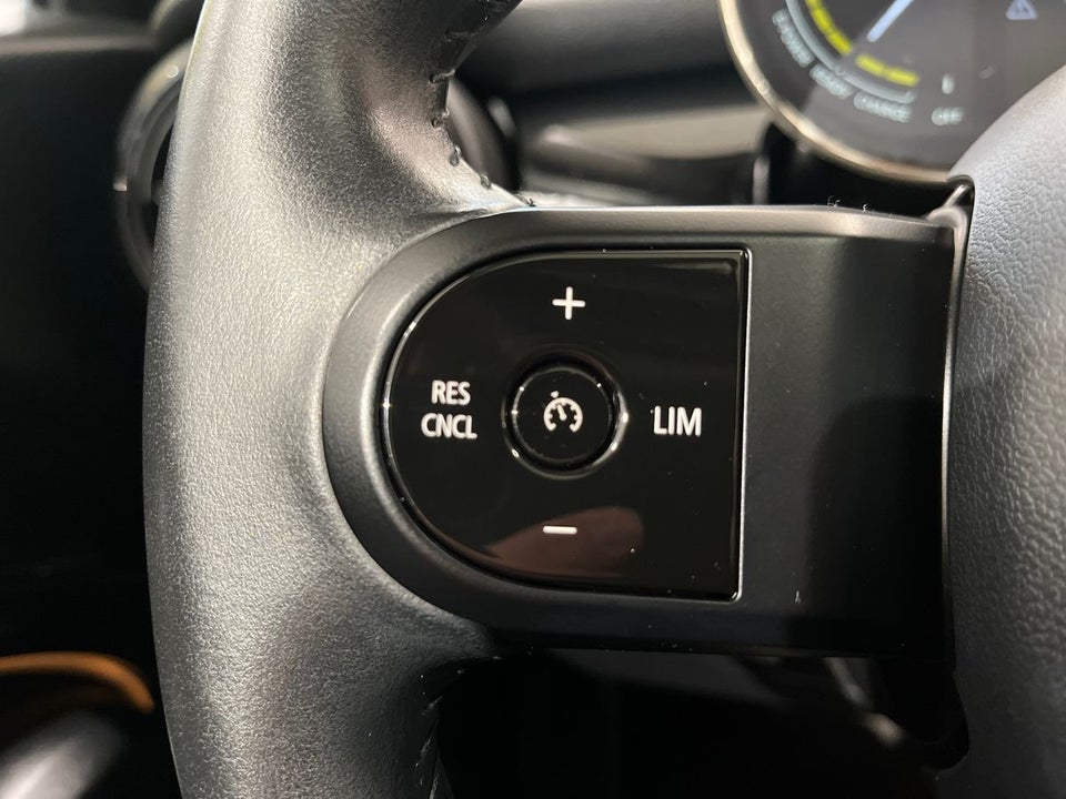 MINI Cooper SE Camden Edition 3d