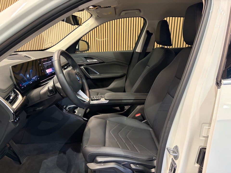 BMW iX1 xDrive30 X-Line 5d