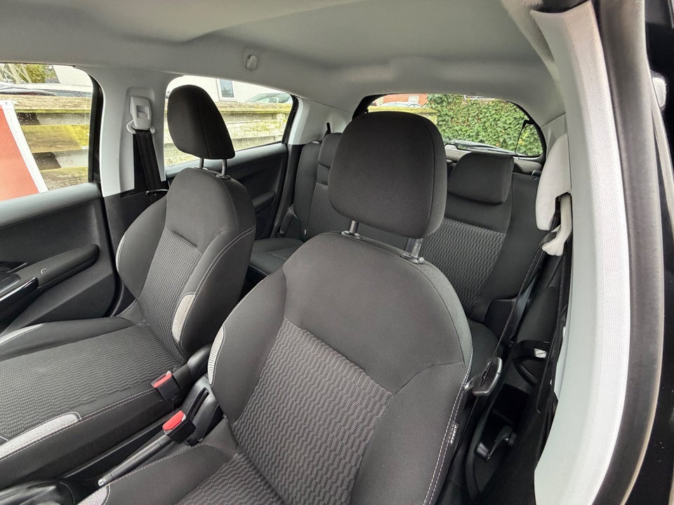 Peugeot 208 1,6 BlueHDi 100 Active 5d