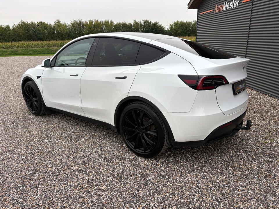Tesla Model Y RWD 5d