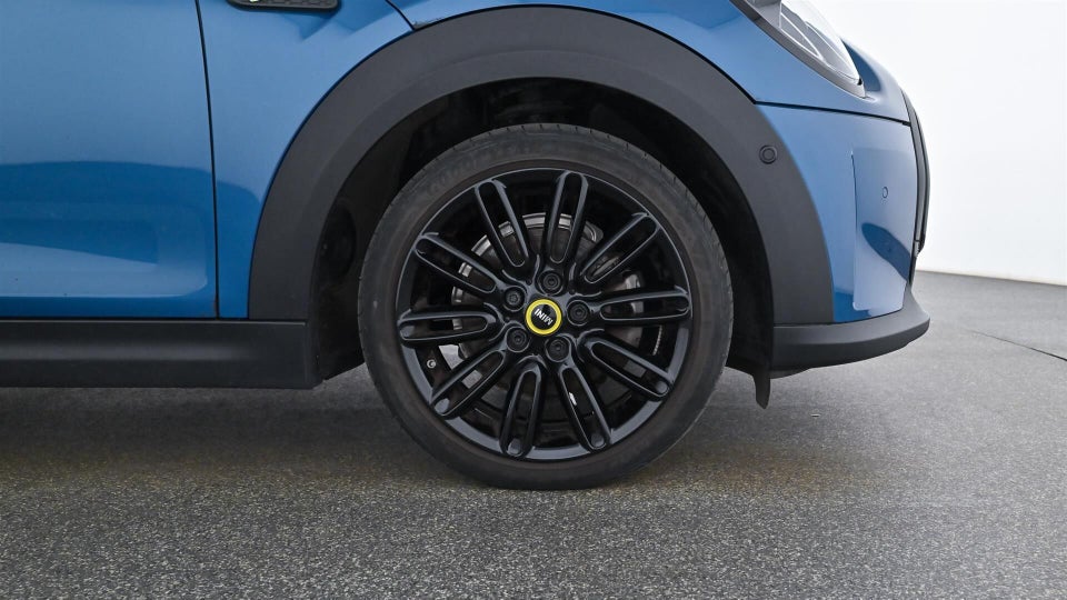 MINI Cooper SE Maximise 3d