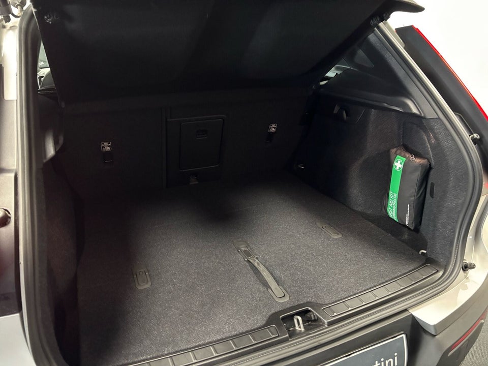 Volvo XC40 ReCharge Twin Ultimate 5d