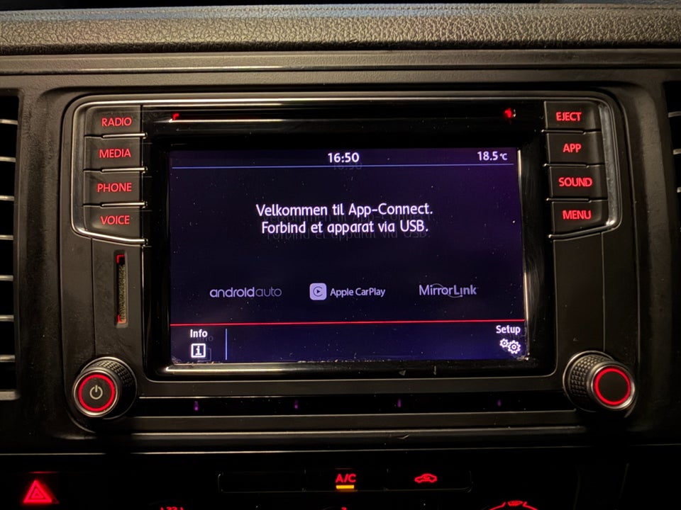 VW Transporter 2,0 TDi 150 Kassevogn DSG lang