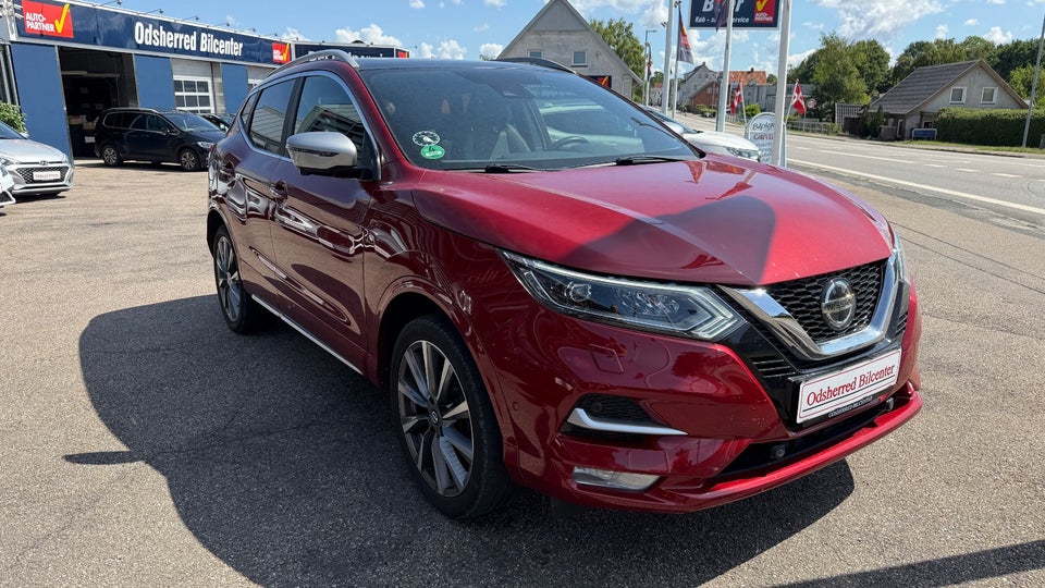 Nissan Qashqai 1,3 Dig-T 160 Tekna+ Dynamic DCT 5d