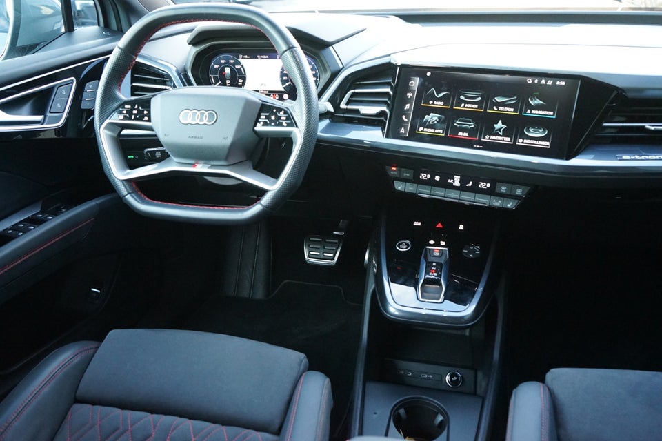 Audi Q4 e-tron 50 S-line Sportback quattro 5d
