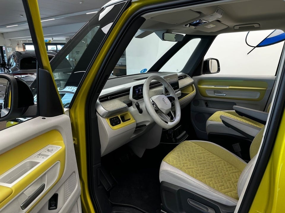 VW ID.Buzz 77 Pro SWB 5d