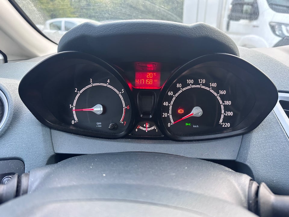 Ford Fiesta 1,25 82 Titanium 5d