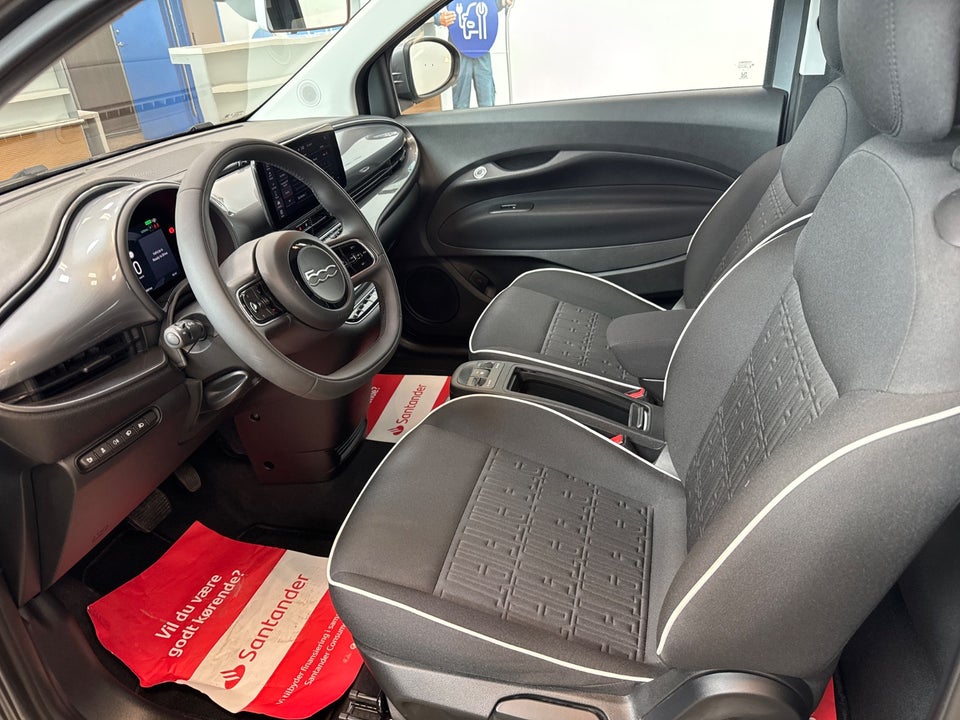 Fiat 500e 42 Icon Cabrio 2d