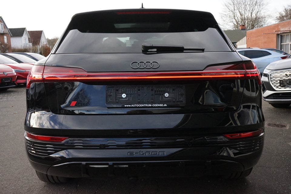 Audi Q8 e-tron 55 S-line Black Style quattro 5d