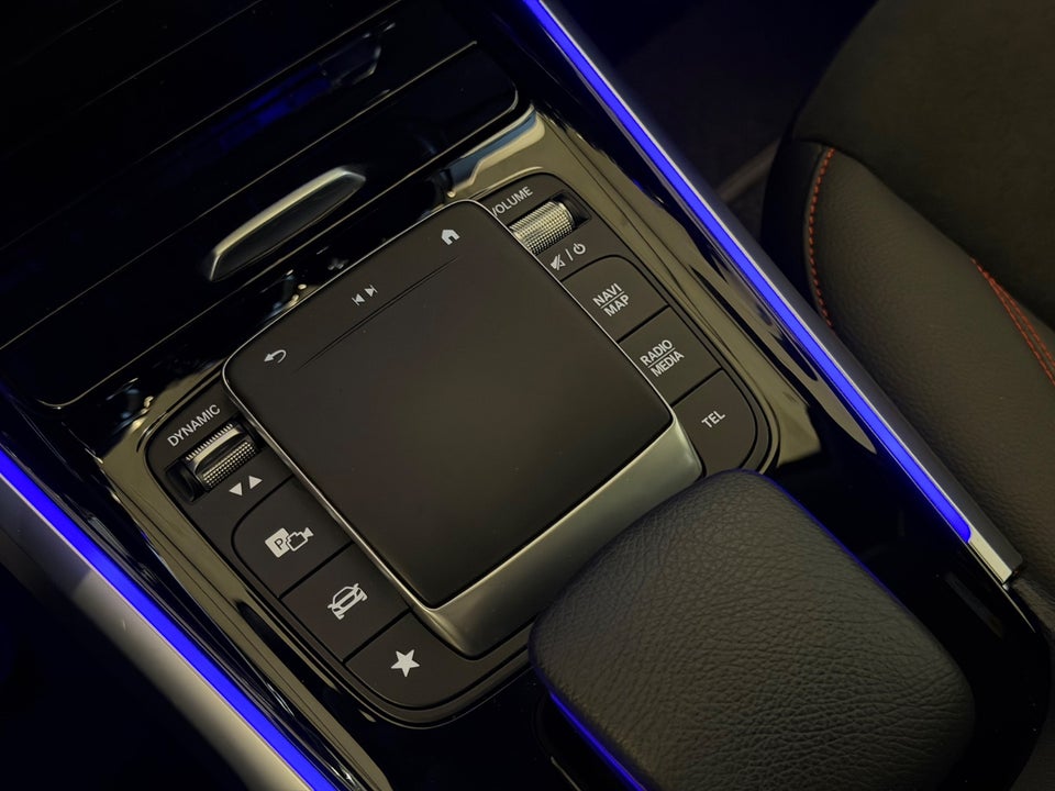 Mercedes EQB250 AMG Line 5d