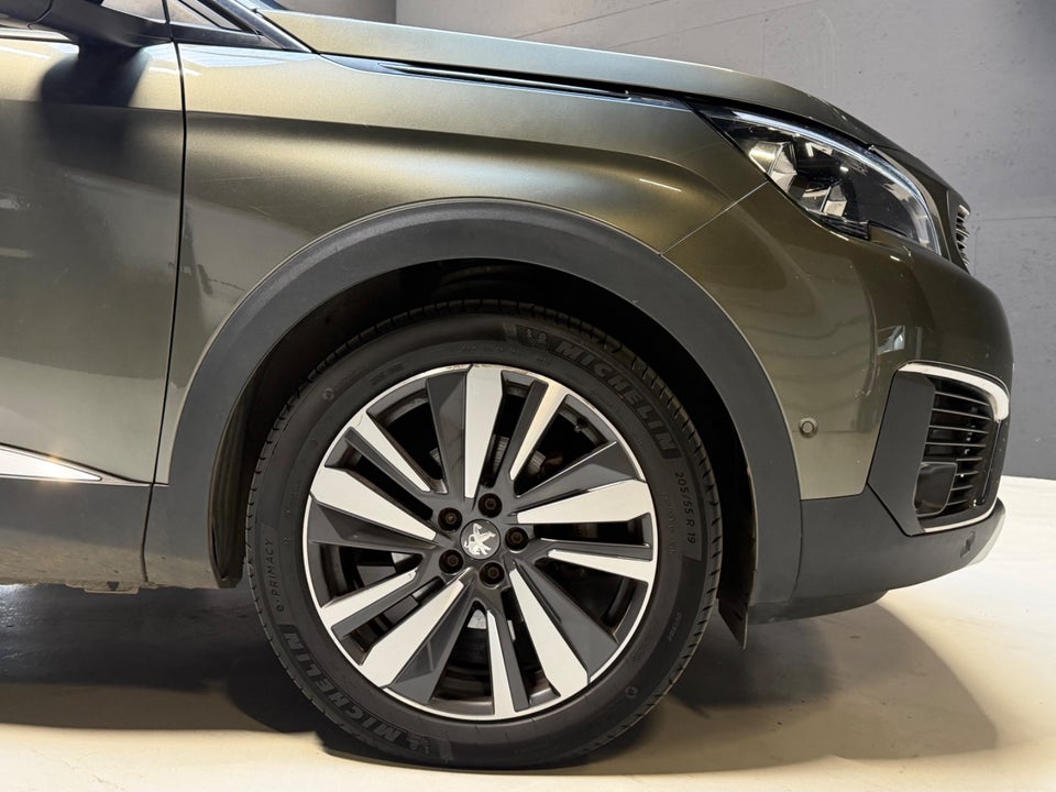 Peugeot 5008 1,6 BlueHDi 120 Allure 7prs 5d